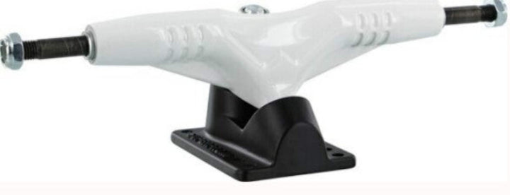 Gullwing Pro III White 9" Skateboard Trucks (Set of 2)