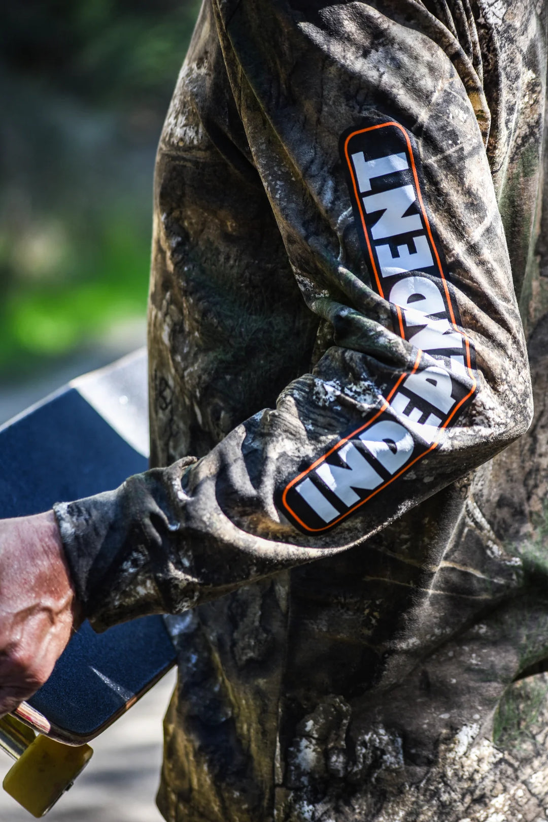 Independent x Realtree Bar Logo L/S T-Shirt