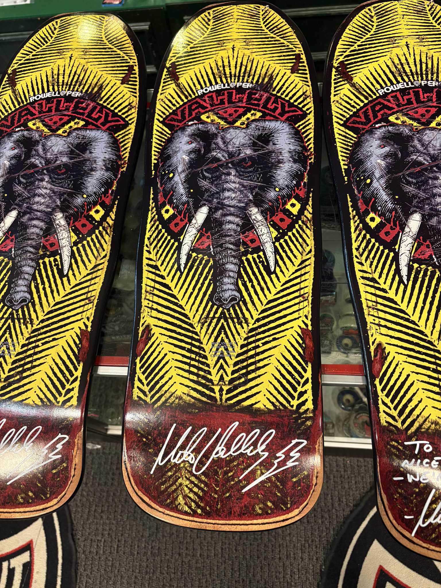 Powell Peralta Mike Vallely Elephant 