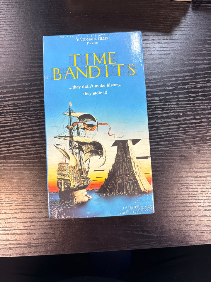 TIME BANDITS - VHS *New Sealed* John Cleese - Sean Connery - Shelley Duvall