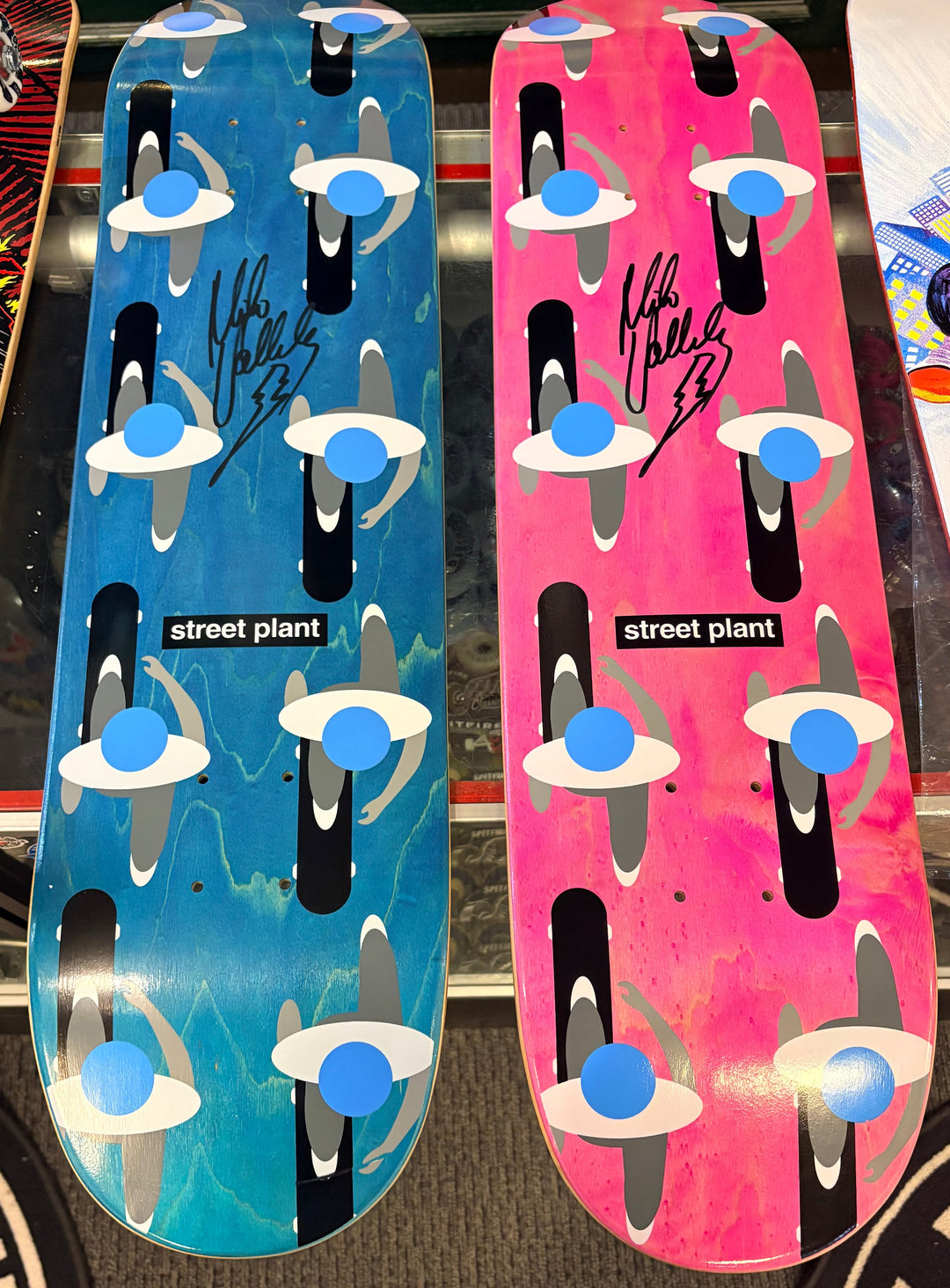 Street Plant Busy Body 8" [Autographed] Skateboard Deck
