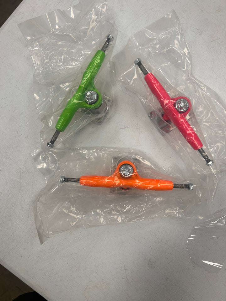 Gullwing Pro III Neon Pink / Silver 9" Skateboard Trucks