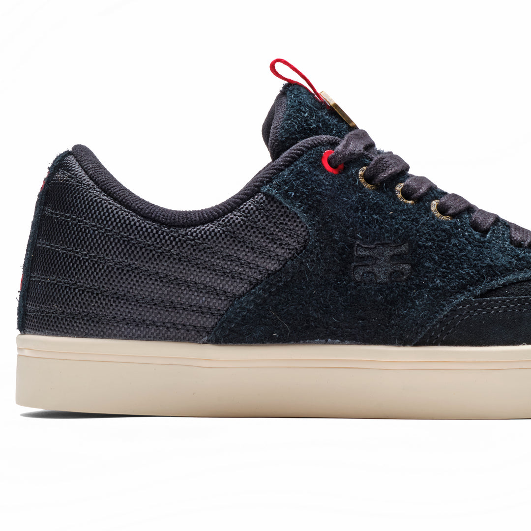 IPATH - Poet Suede Shoes