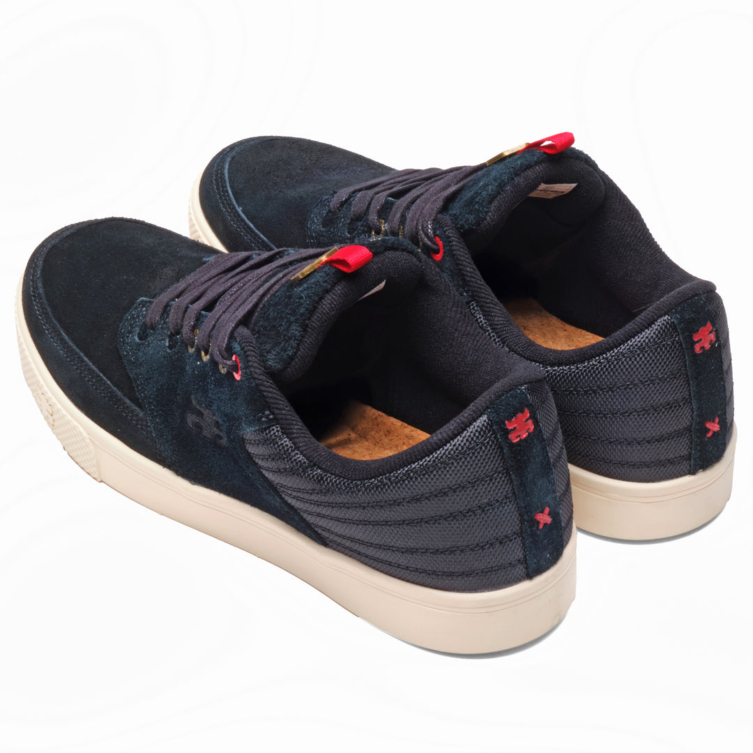 IPATH - Poet Suede Shoes