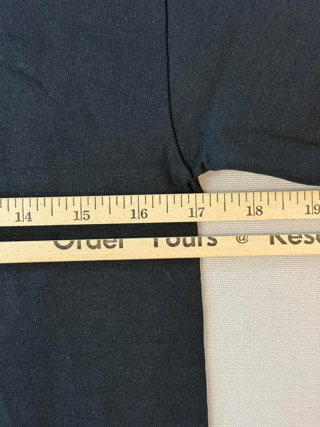 Phish T-shirt - Classic Phish Fish Logo Rainbow Print 2007 S