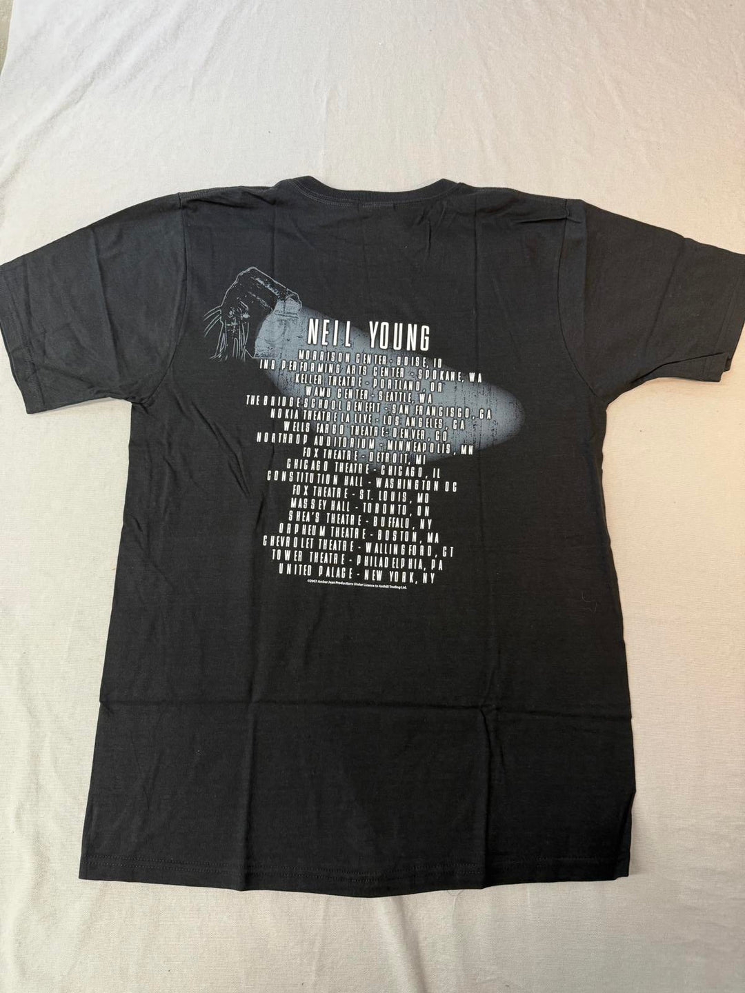 Neil Young T-shirt Theater Tour 2007 Organic Tee -M
