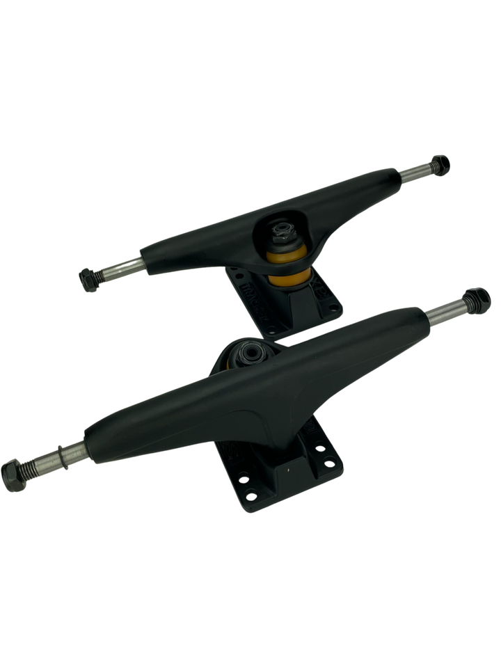 Tracker Axis Black 161mm Skateboard Trucks